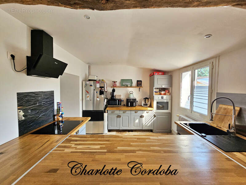  Maison de plain-pied 3 pièces rénovée avec jardin de 610 m² et double garage – Le calme à deux pas des commodités ! - photo 8