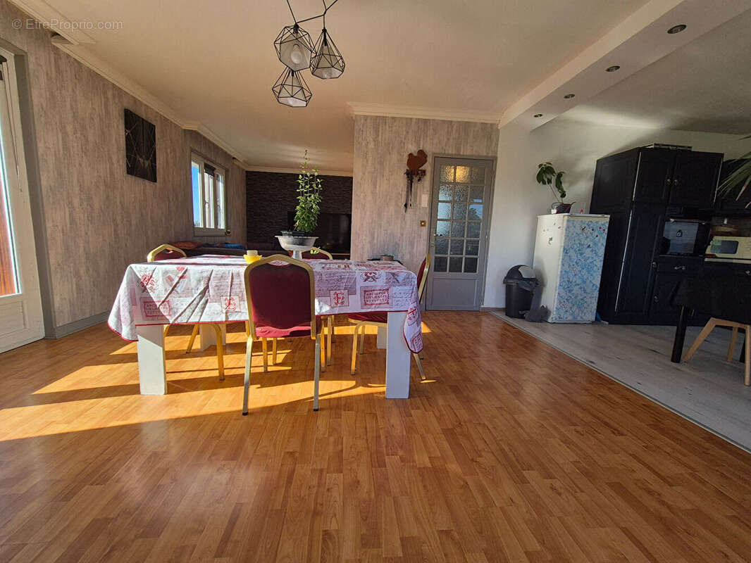 Maison à PONT-DU-CHATEAU