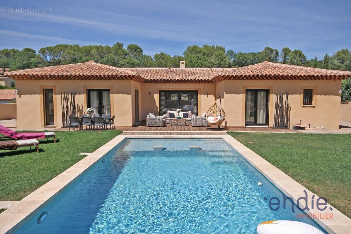 Maison à LORGUES