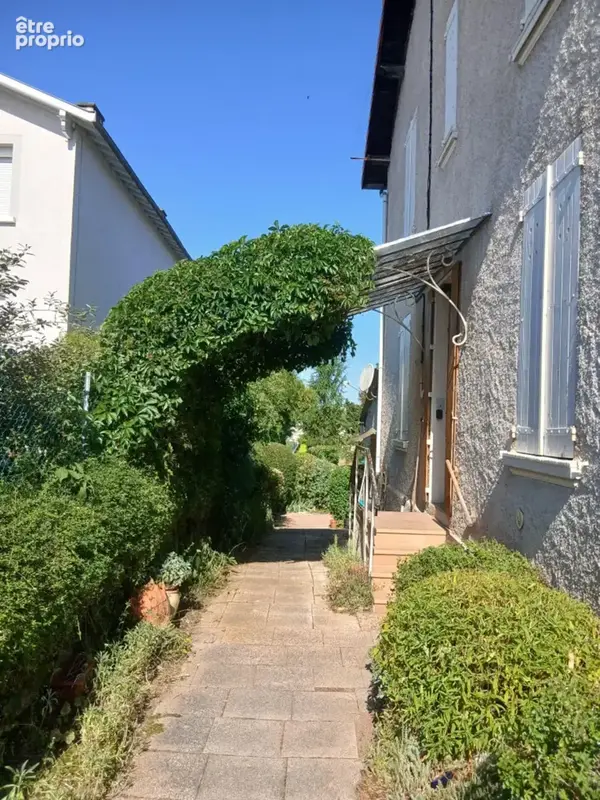 Photo 1 - Maison à POUILLY-SOUS-CHARLIEU