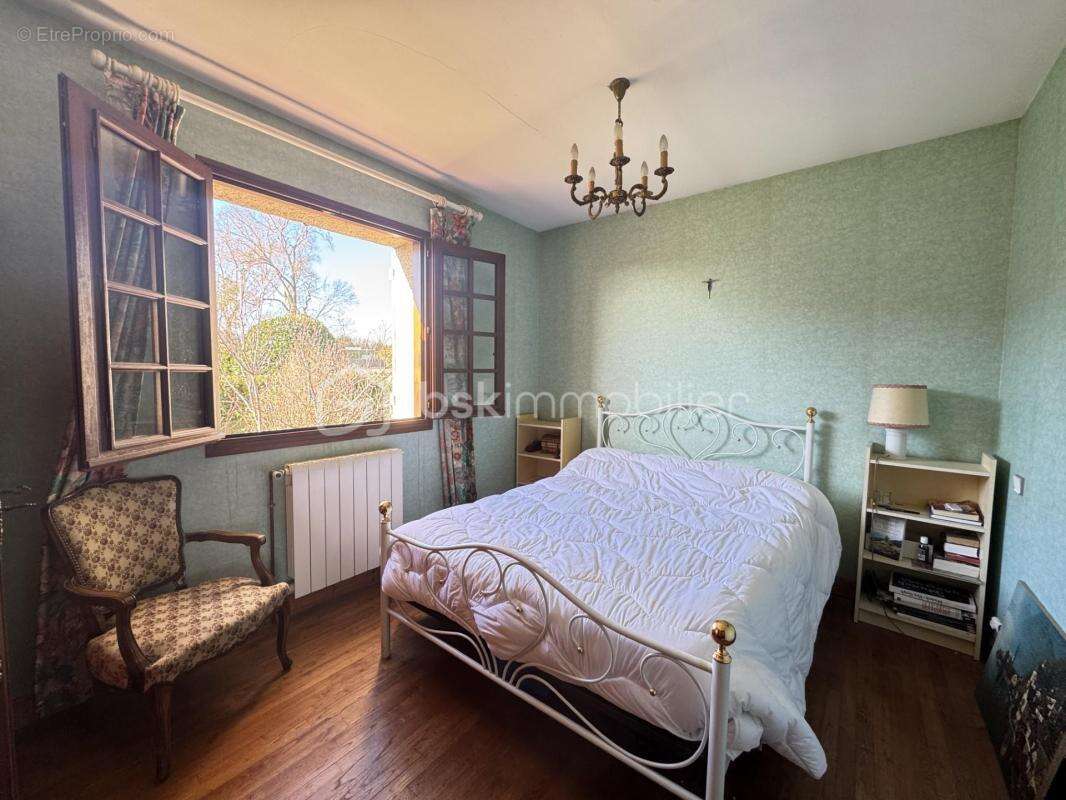 Maison traditionnelle 145m² sur un terrain de 1015m² - photo 10