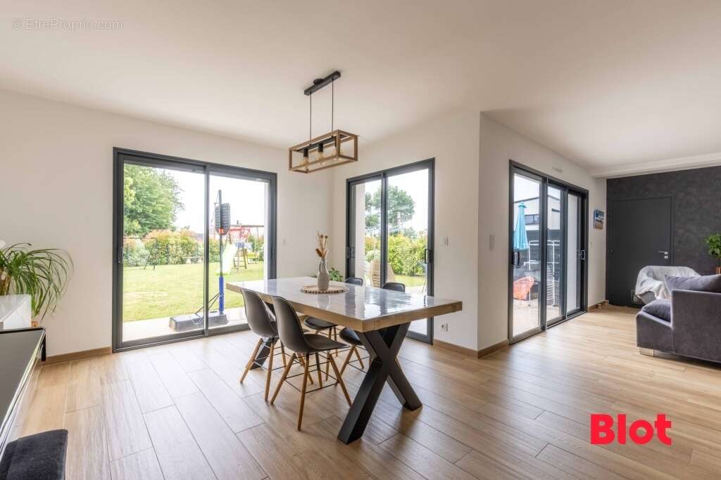 Maison à BEDEE