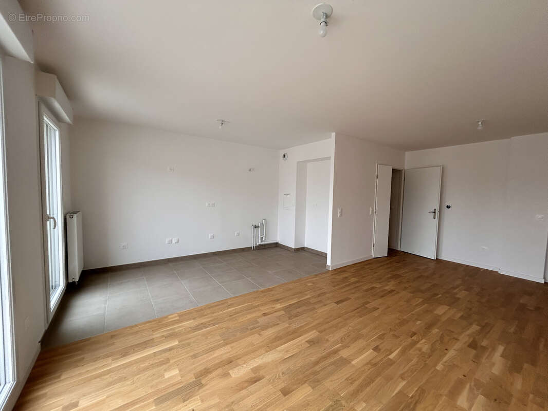 Appartement à SARTROUVILLE