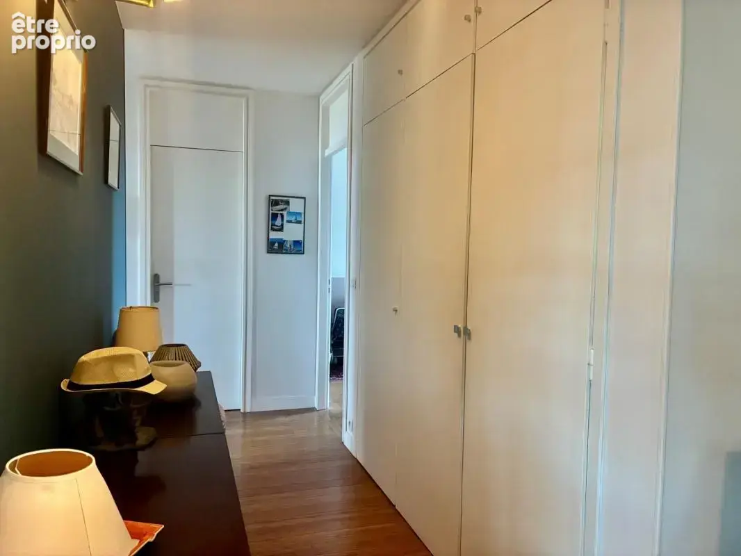 Parc barbieux  t5 159m²  avec grand balcon,  cave, garage + parkings en collectif - photo 5