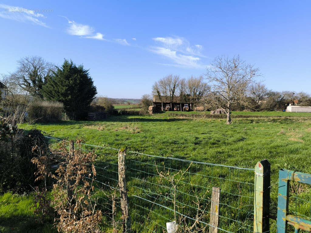 Maison à CERVON