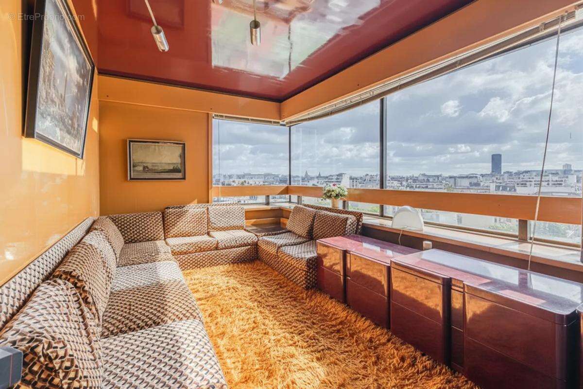 Appartement à PARIS-15E