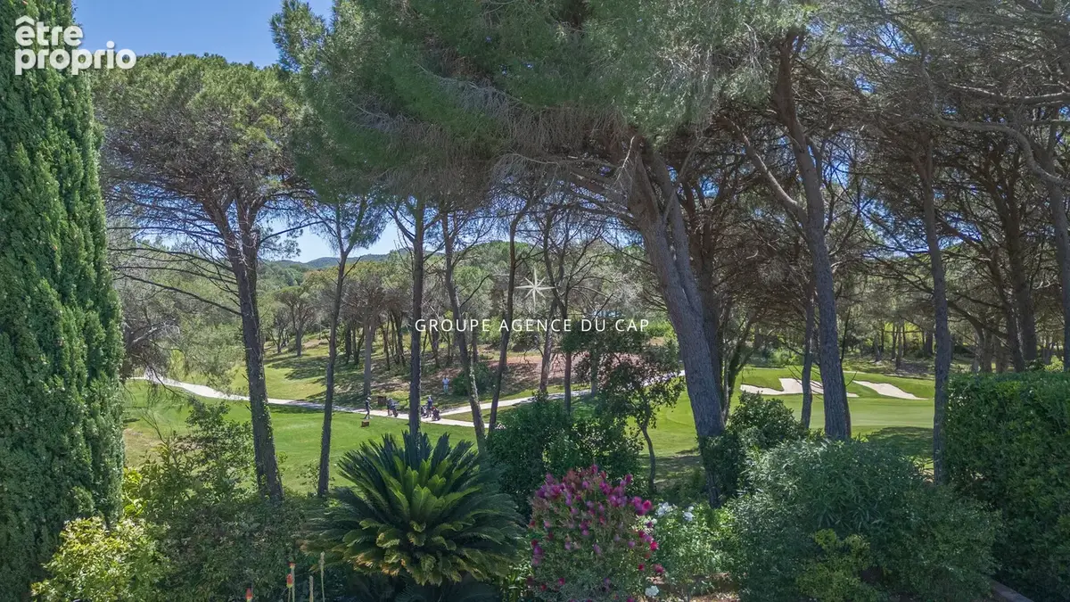 Valescure coeur des golfs villa 5 chambres de 200m² avec piscine - photo 18