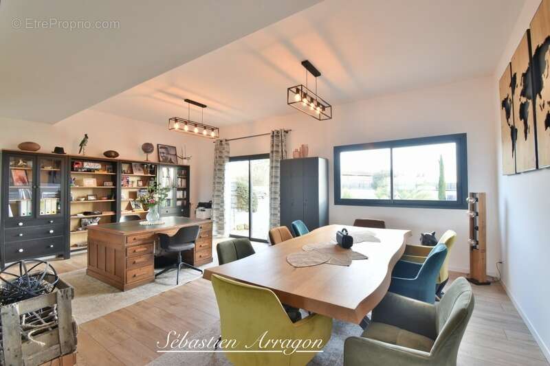 Villa contemporaine d’architecte avec piscine Art de vivre à la campagne, en Lot-et-Garonne- GRANGES SUR LOT (47) - photo 11