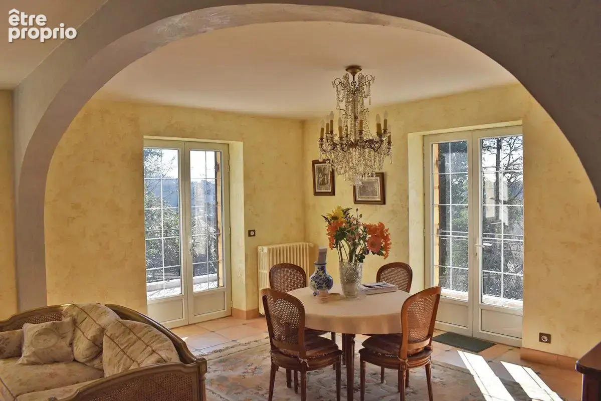 Maison de caractère à Sarlat avec appartement de 200 m2 - photo 6