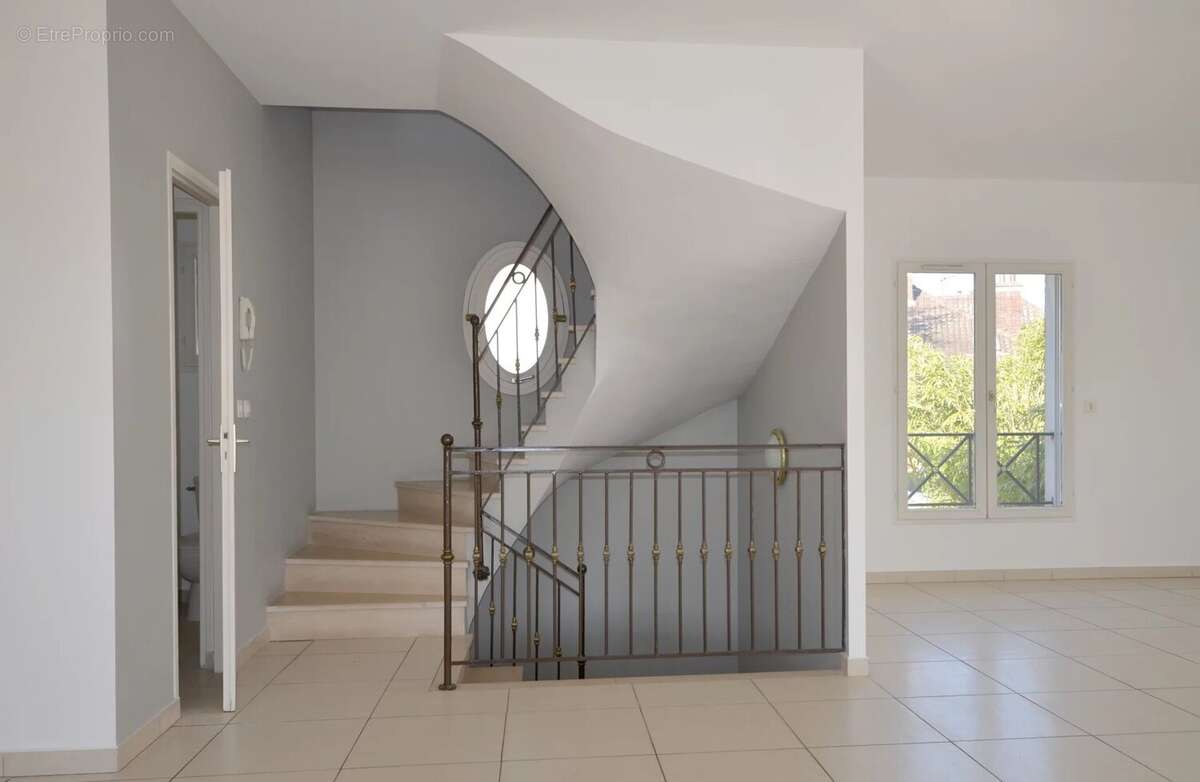 Appartement à CROISSY-SUR-SEINE