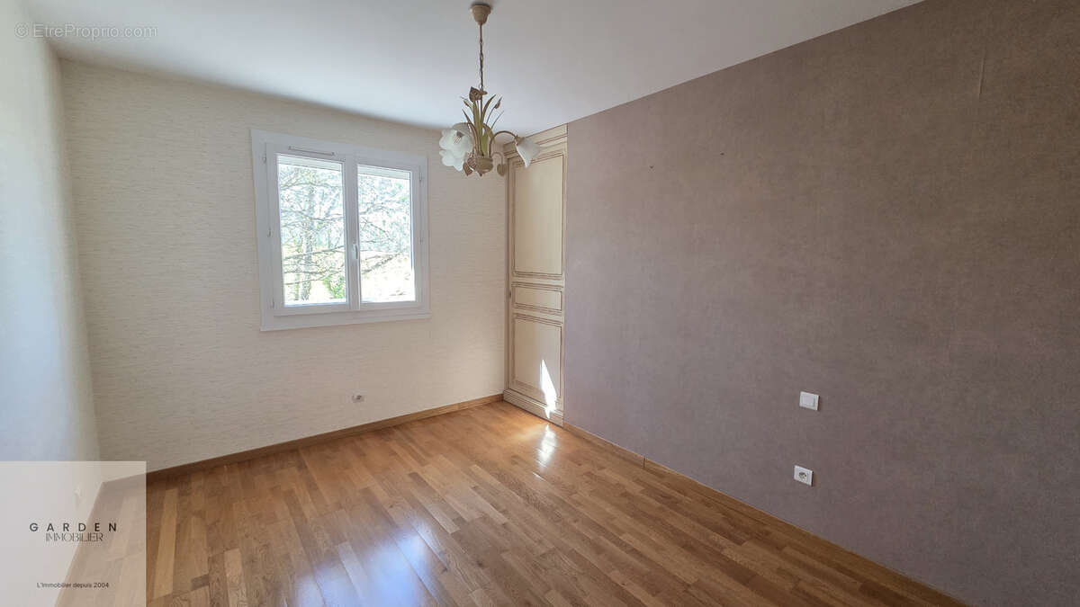 Maison à NAVES