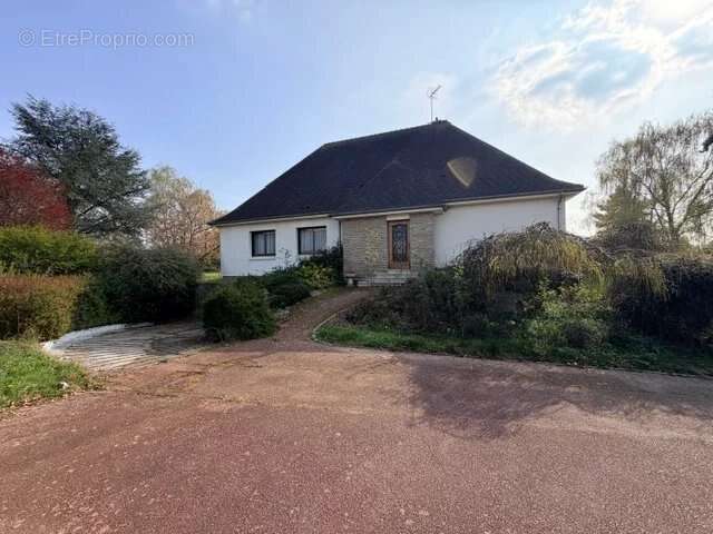 Maison à GRAVIGNY