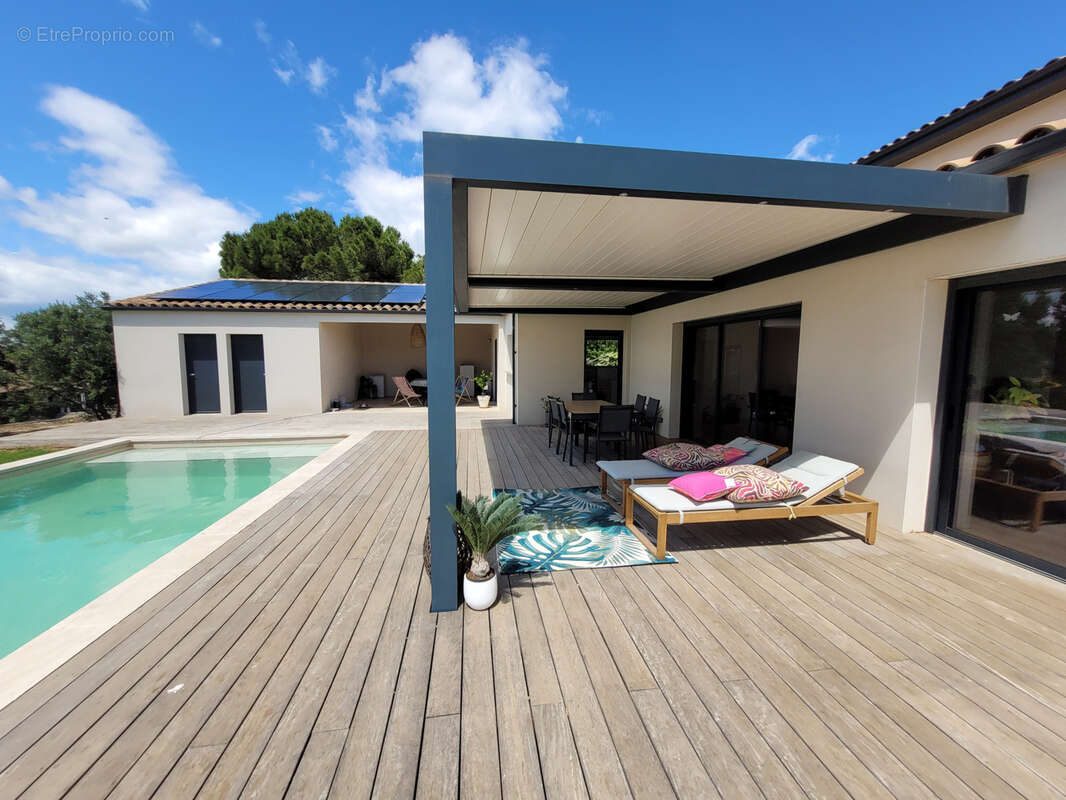 Secteur Clape Superbe Villa neuve de 206m2 sur 1365 m2 de terrain à vendre 697000 €. - photo 4