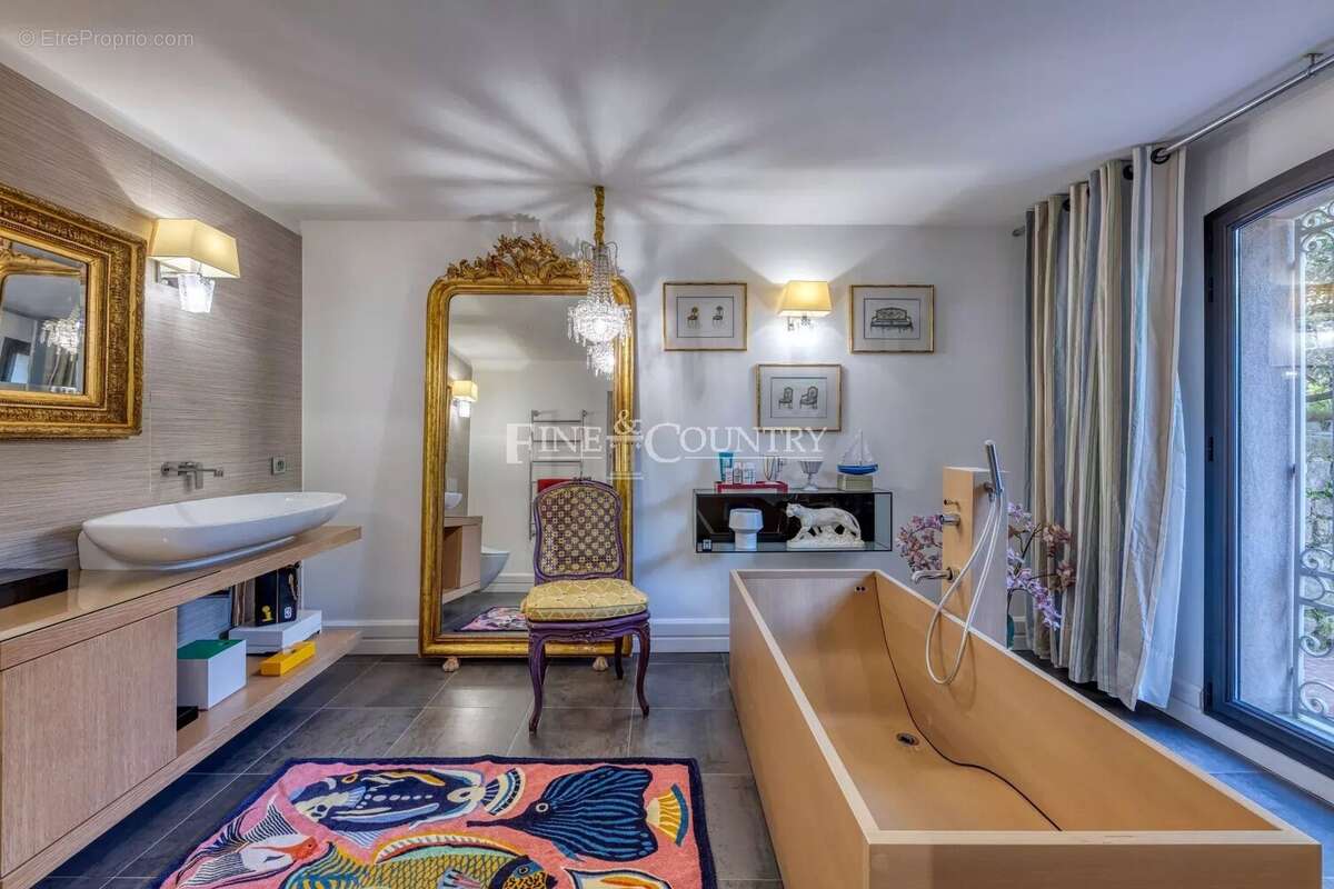 Maison à GRASSE