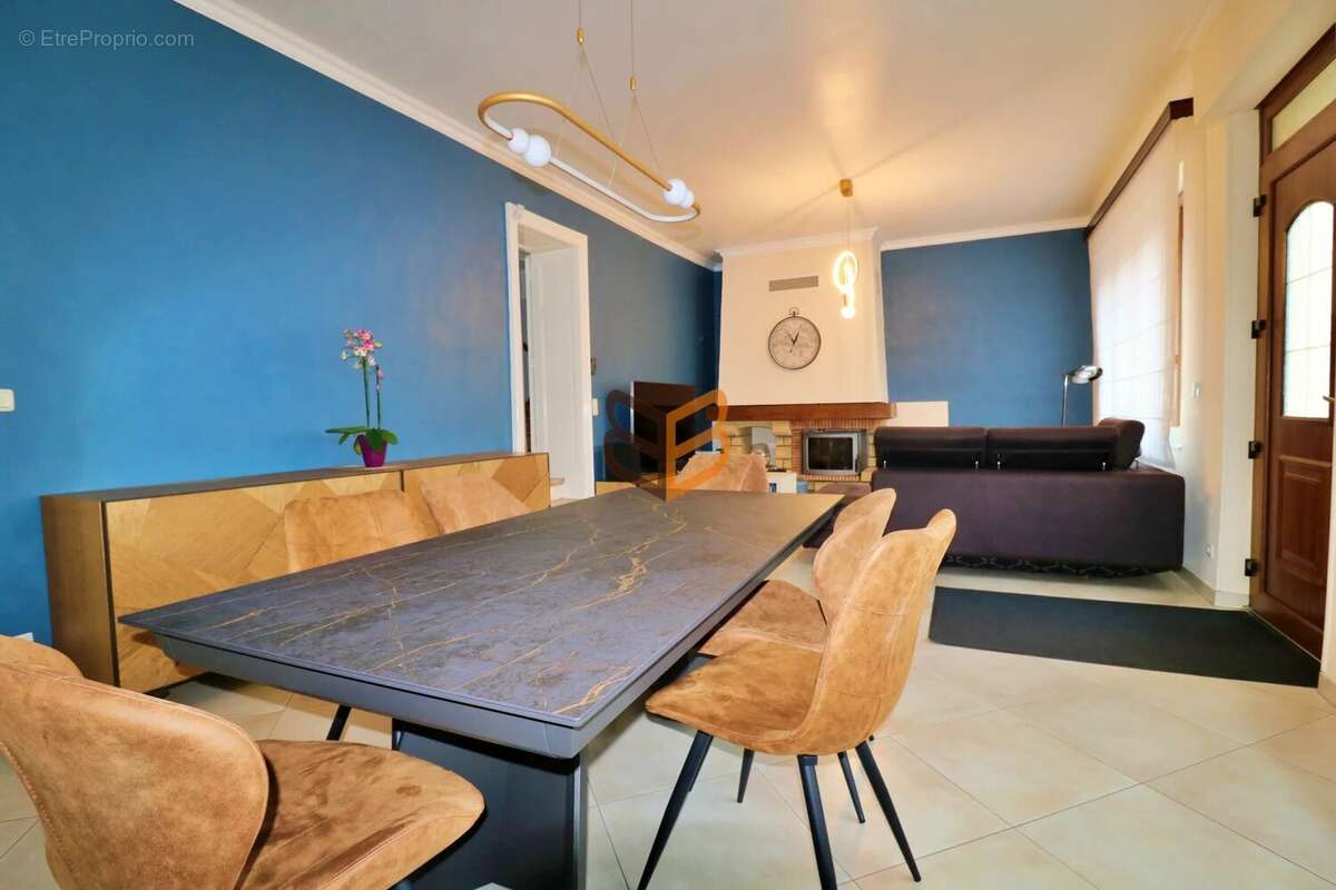 Appartement à AUMETZ