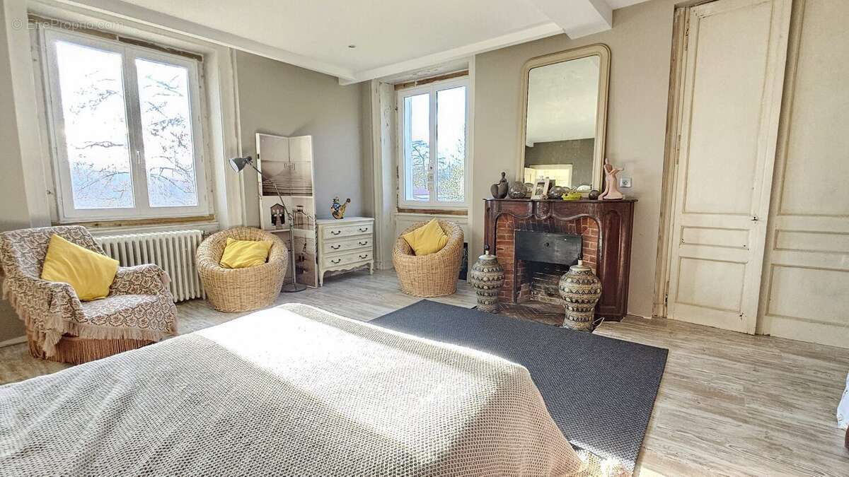 Maison à LA TALAUDIERE