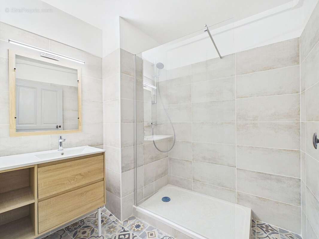 Appartement 80 m² à Avignon  - photo 7