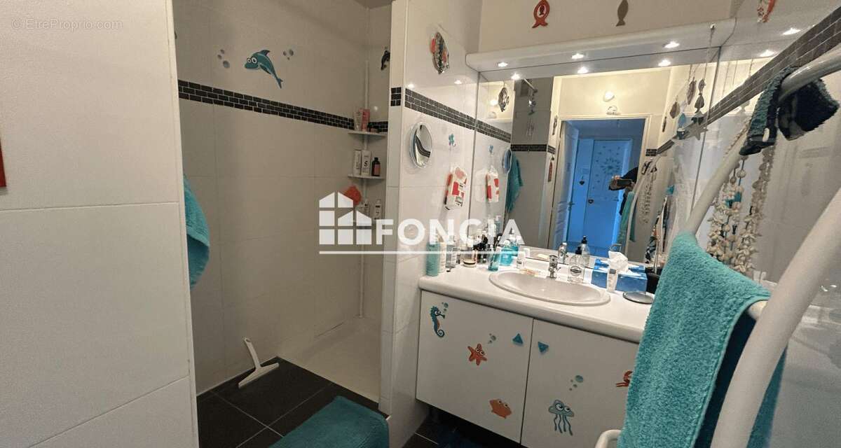 Appartement à MARSEILLE-8E