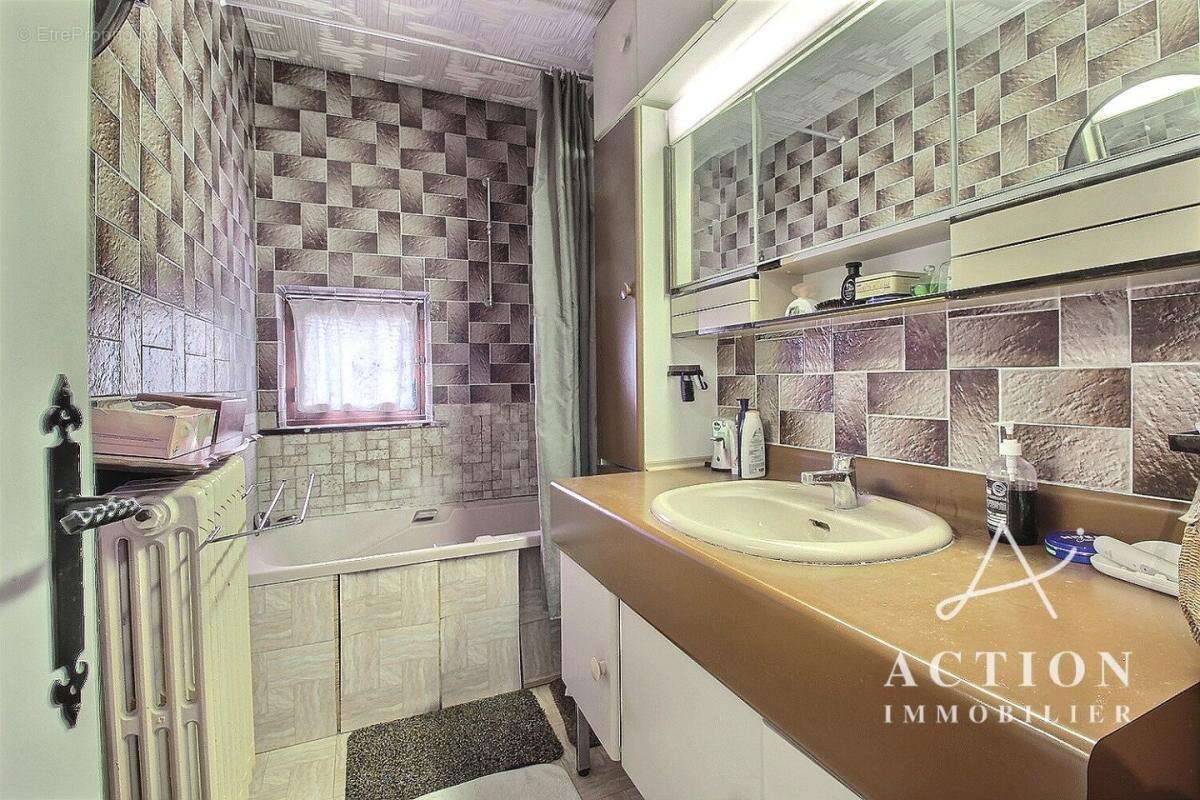 Maison à LYS-LEZ-LANNOY