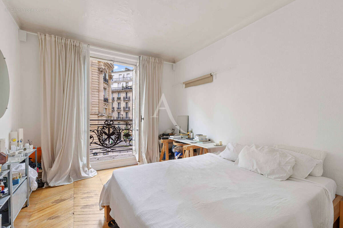 Appartement à PARIS-12E