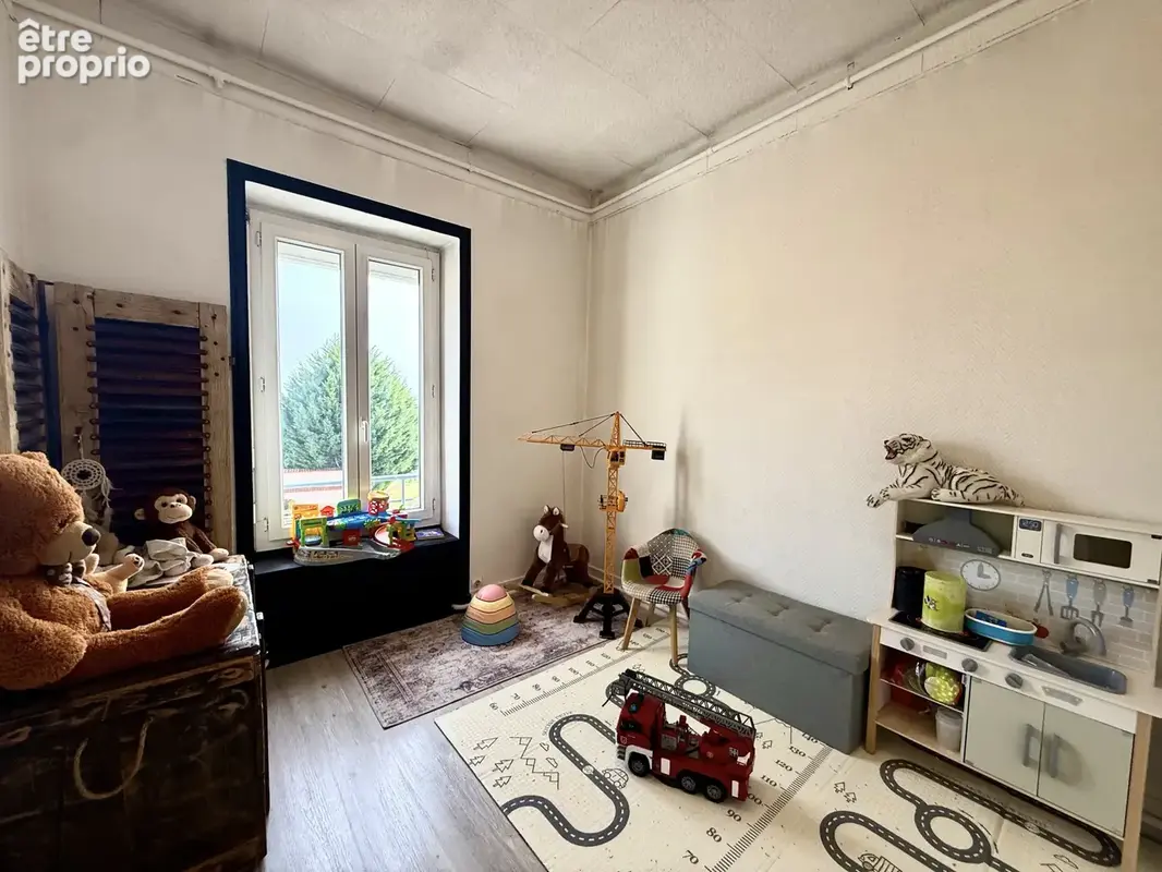 Maison avec trois chambres, suite parentale, jardin, garage - photo 15