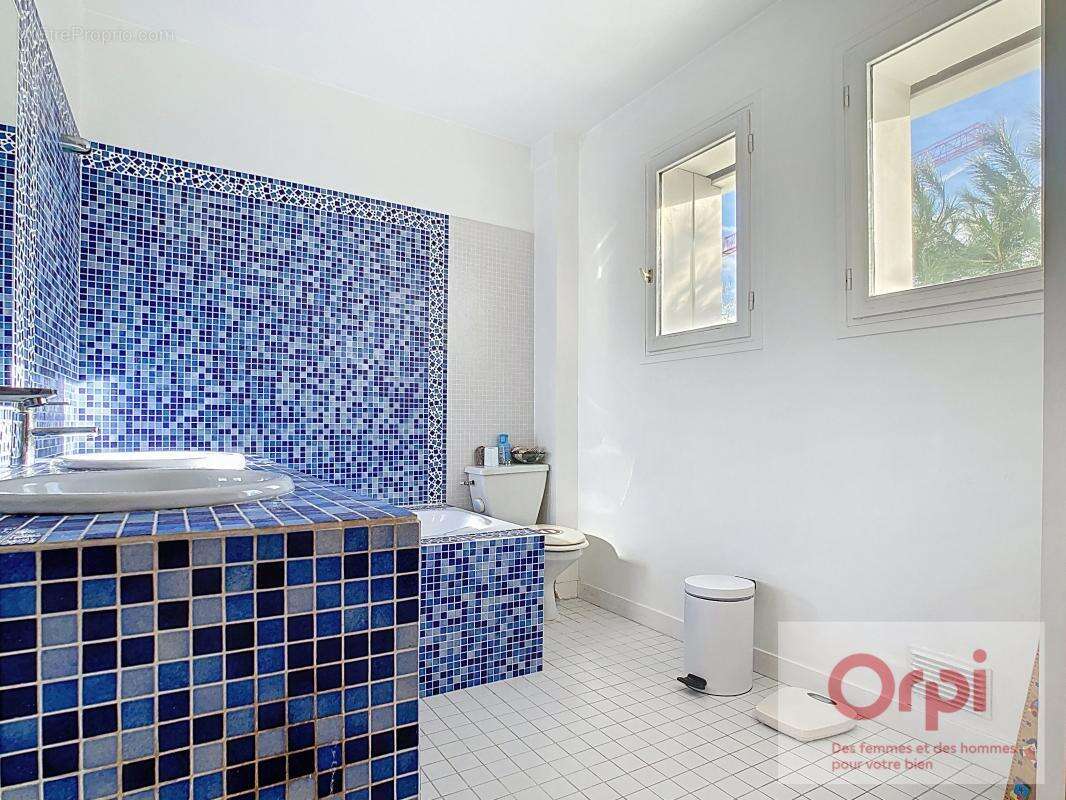 Maison à ISSY-LES-MOULINEAUX