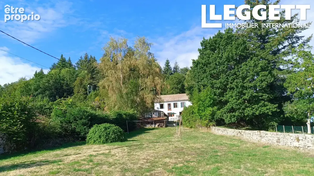 Charmante maison de 2 chambres, dépendances, terrasse et jardin, située au calme sans voisins proches - photo 1