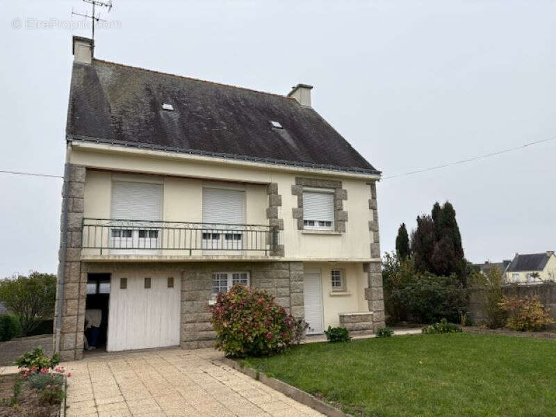 Maison à SEGLIEN