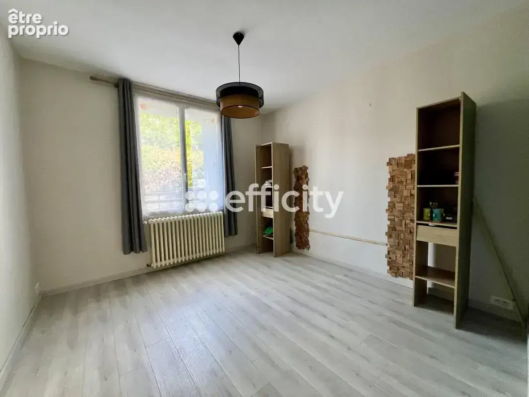 Maison 60 m² à Chatellerault  - photo 4