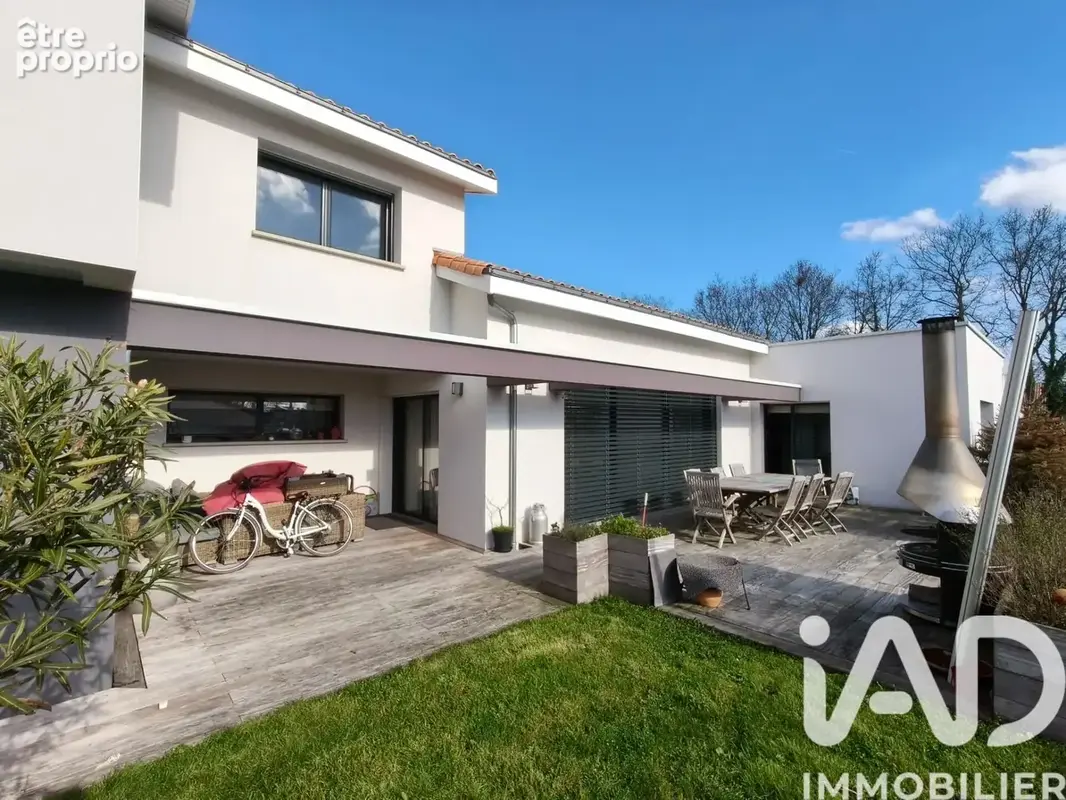 Photo 1 - Maison à MONTAIGU