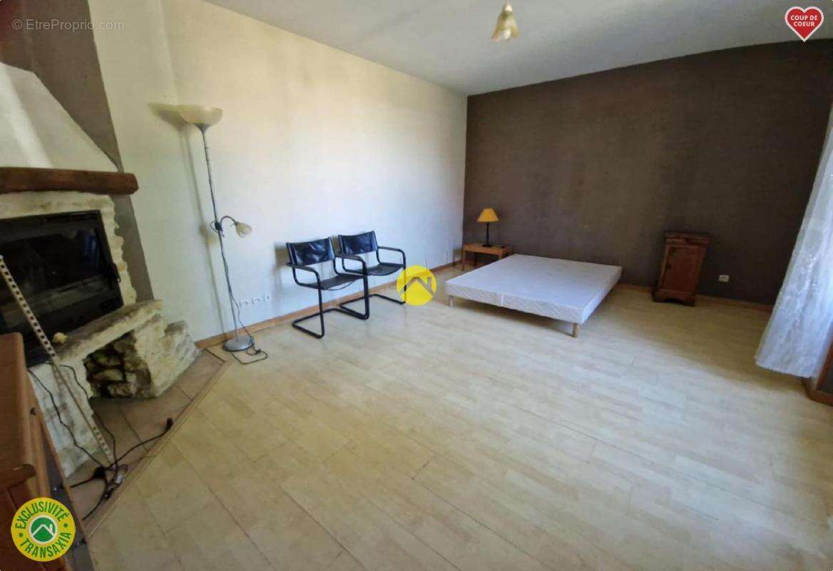 Maison à CHARENTONNAY