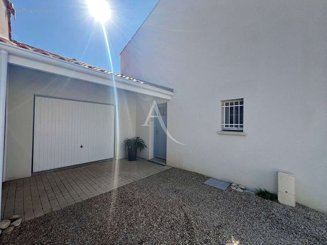 Maison à LONGEVILLE-SUR-MER