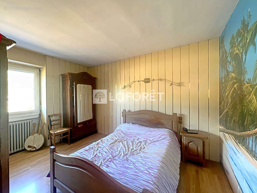 Maison à MARIGNA-SUR-VALOUSE