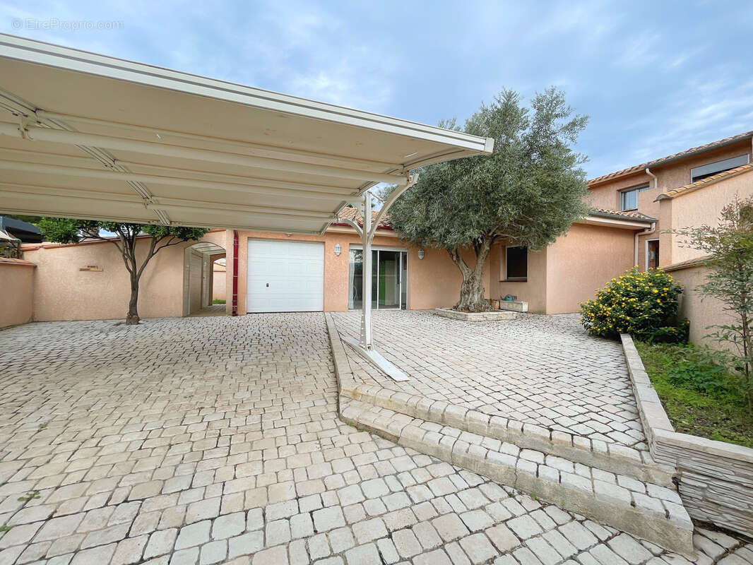 Maison à SAINT-CYPRIEN