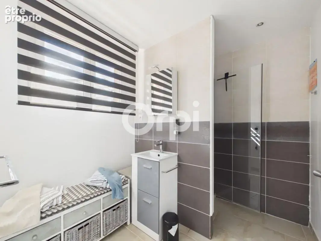 Villa de plain-pied - proche mandelieu - 3 chambres + 1 studio - piscine - photo 18