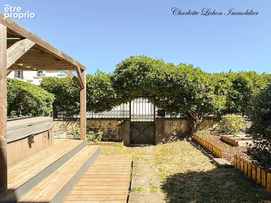 Maison 270 m2 - 5 chambres - double garage - photo 29
