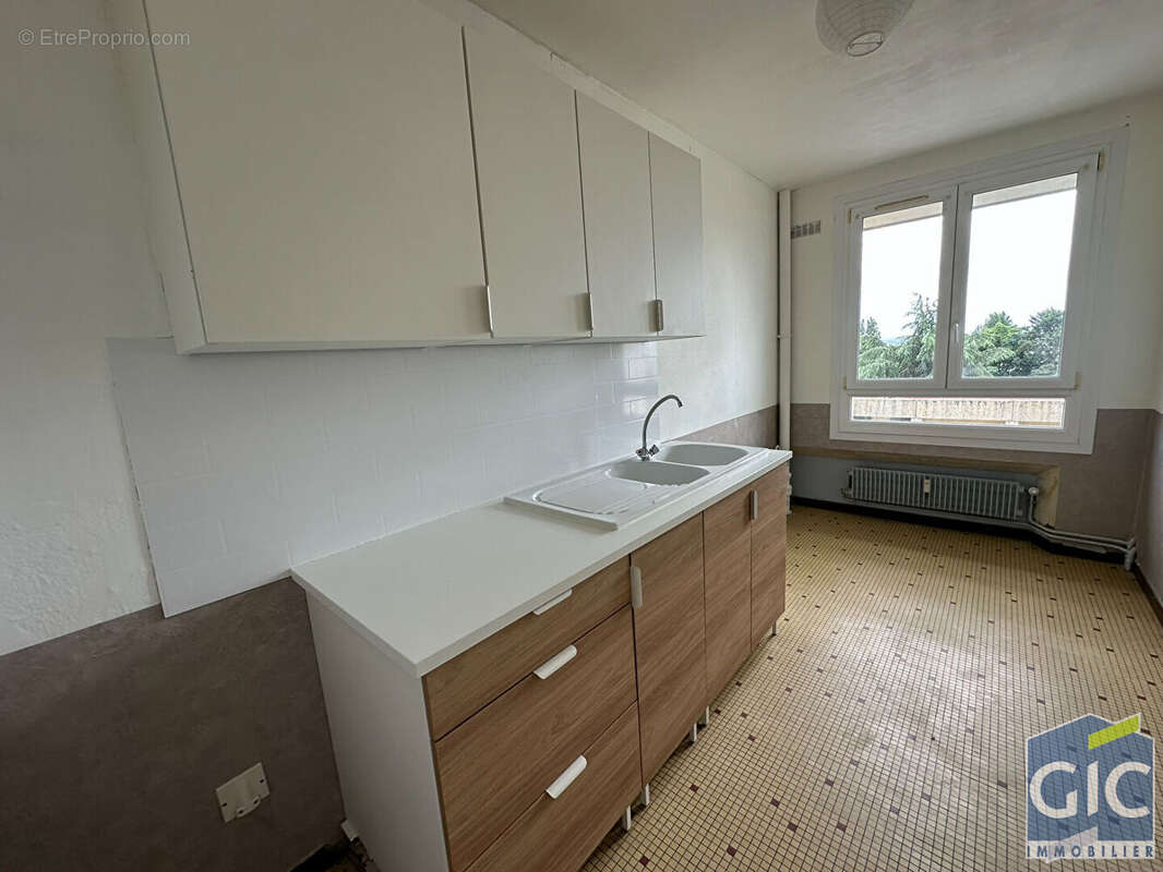 Appartement à HEROUVILLE-SAINT-CLAIR