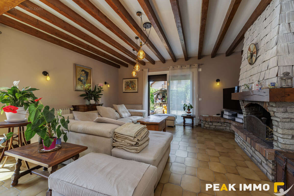 Maison - 150m2 - Terrain - 3223m2 - LA BALME DE SILLINGY - photo 3