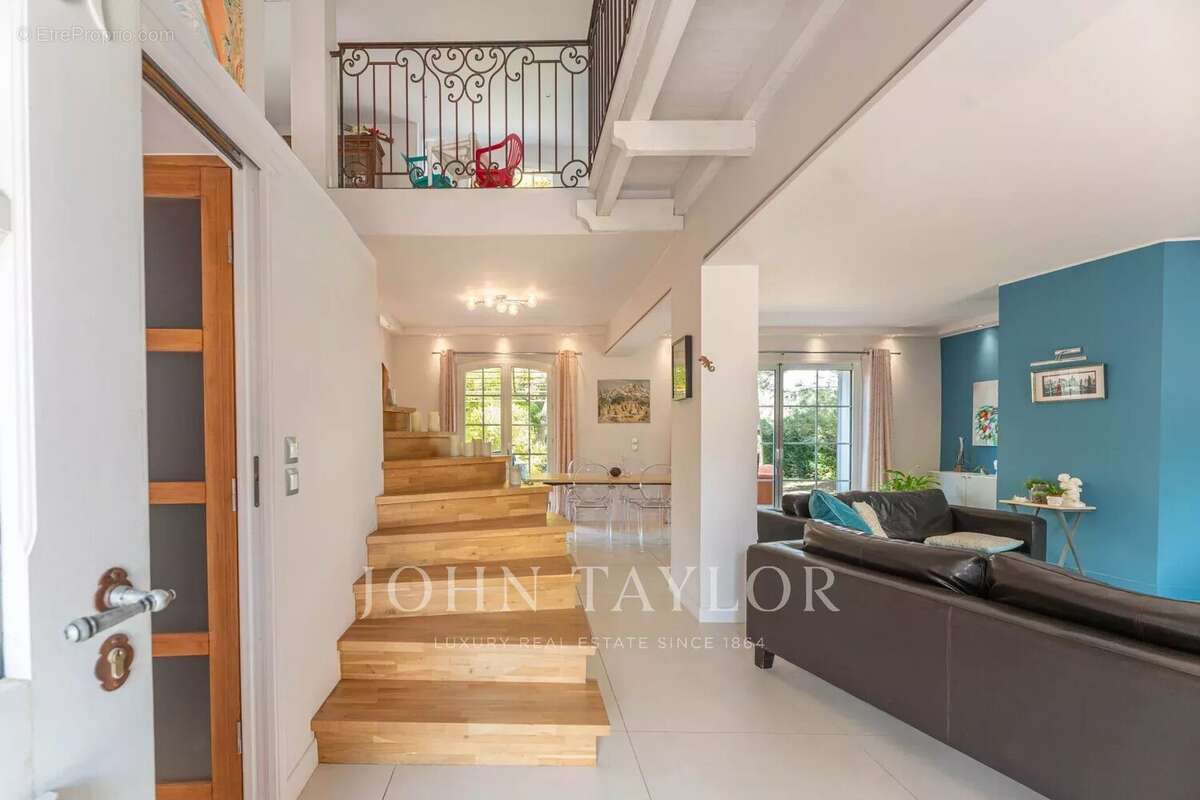 Maison à BOUC-BEL-AIR