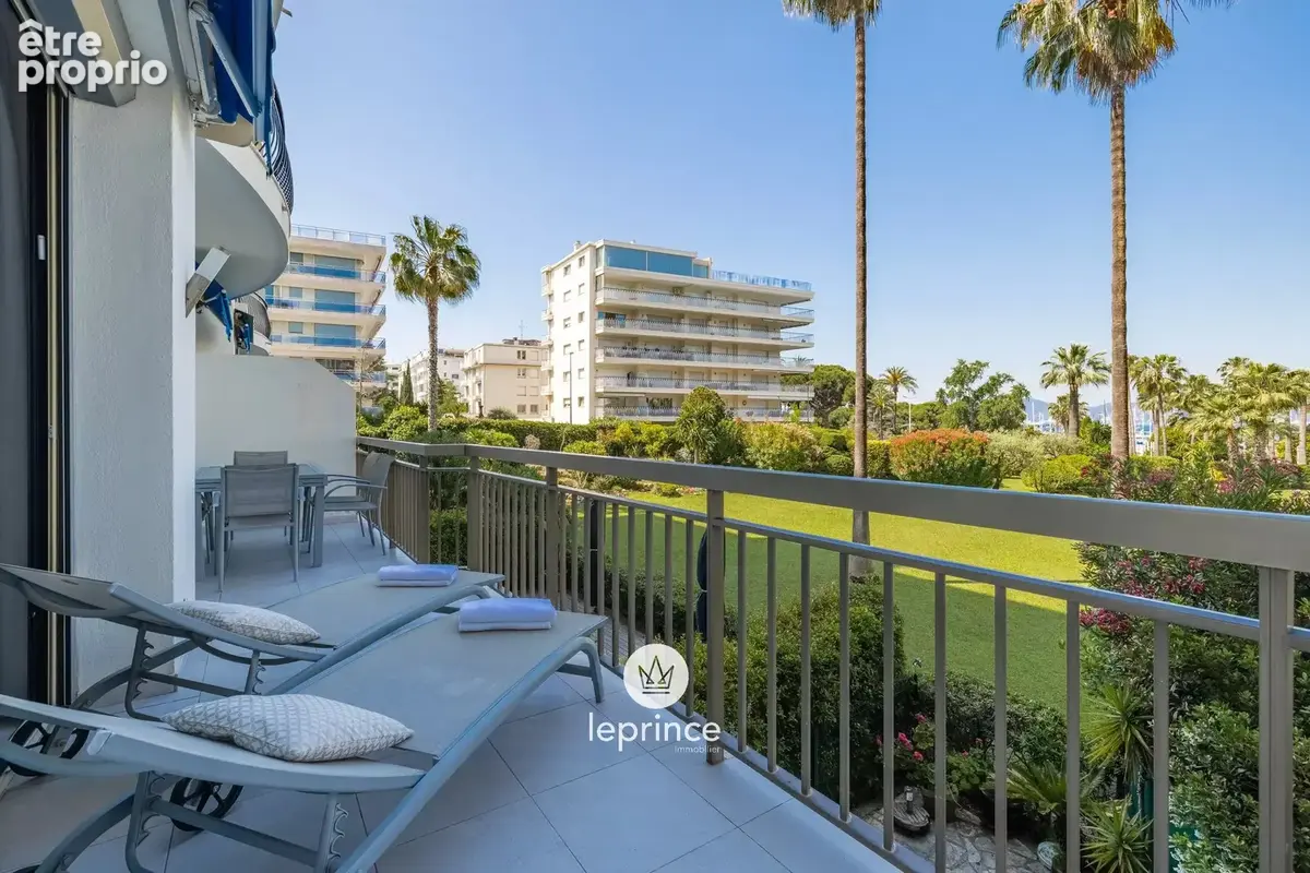 Cannes Pointe Croisette - 5 pièces traversant - terrasse - cave et garage - photo 5