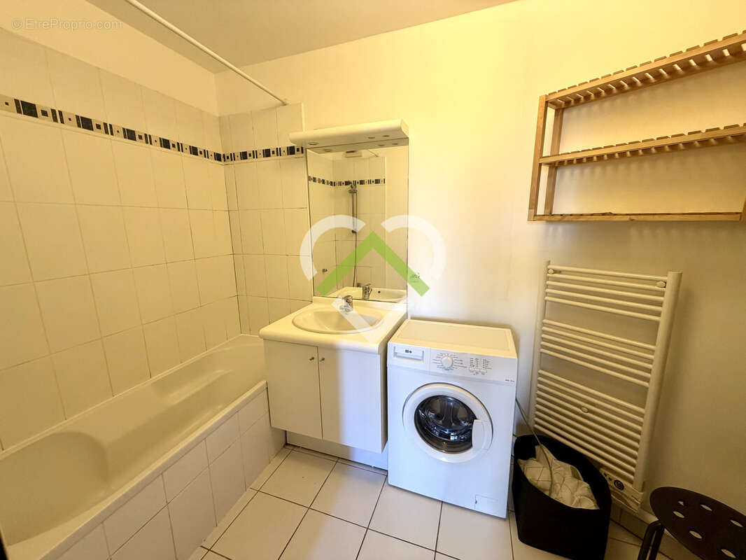 Vieux-Lille   Superbe T2 en rez-de-chaussée avec box fermé - photo 7