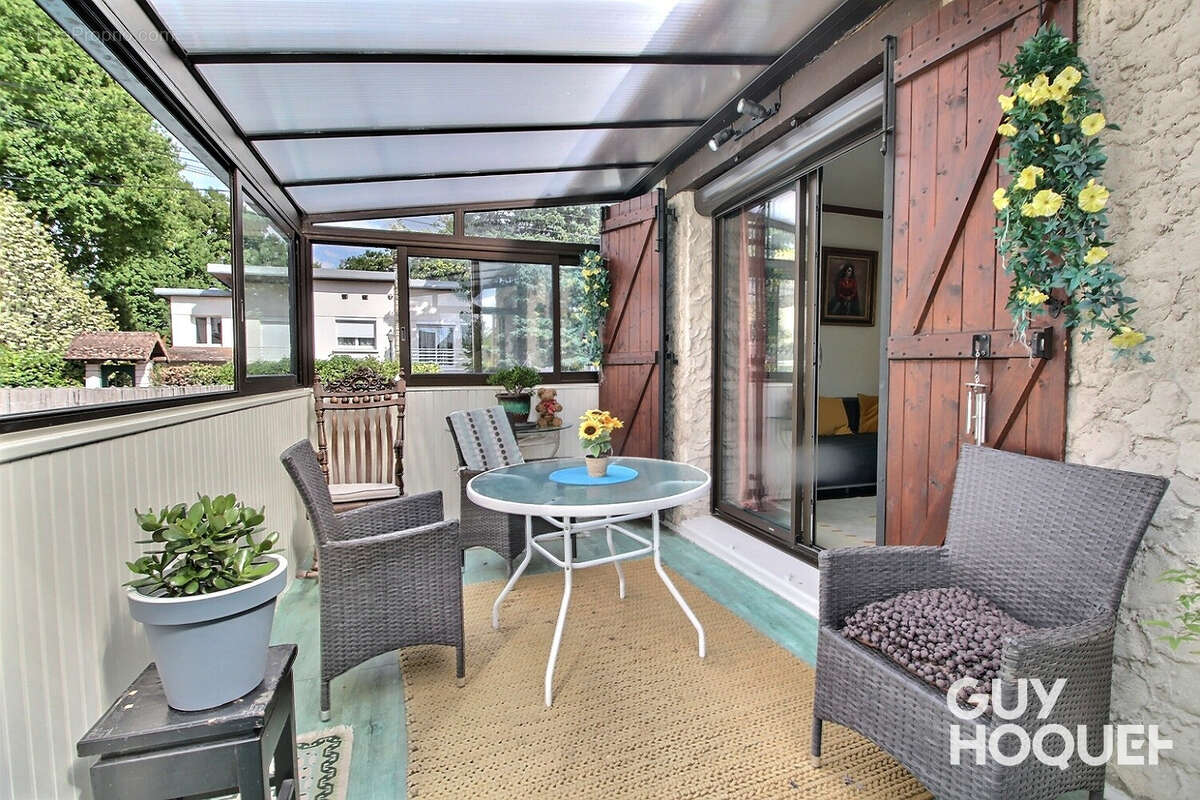 Maison à SAINTE-GENEVIEVE-DES-BOIS