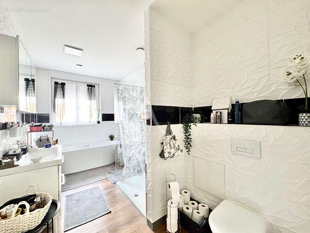 Maison à KERLING-LES-SIERCK