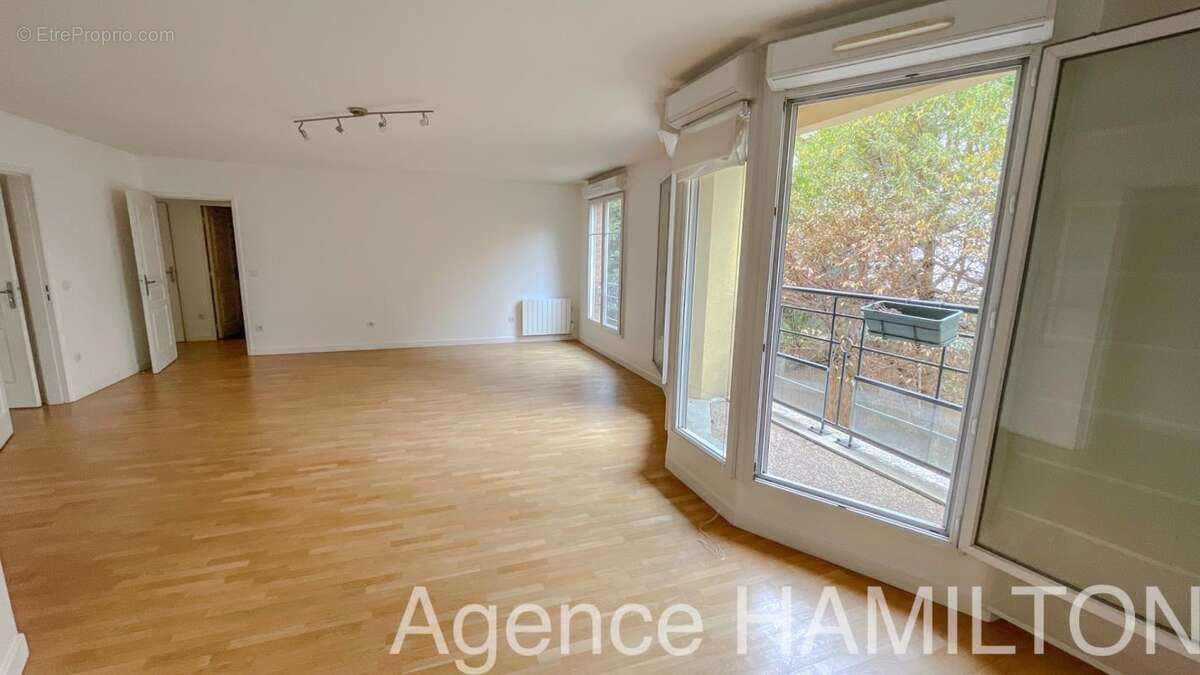 Appartement à GARCHES
