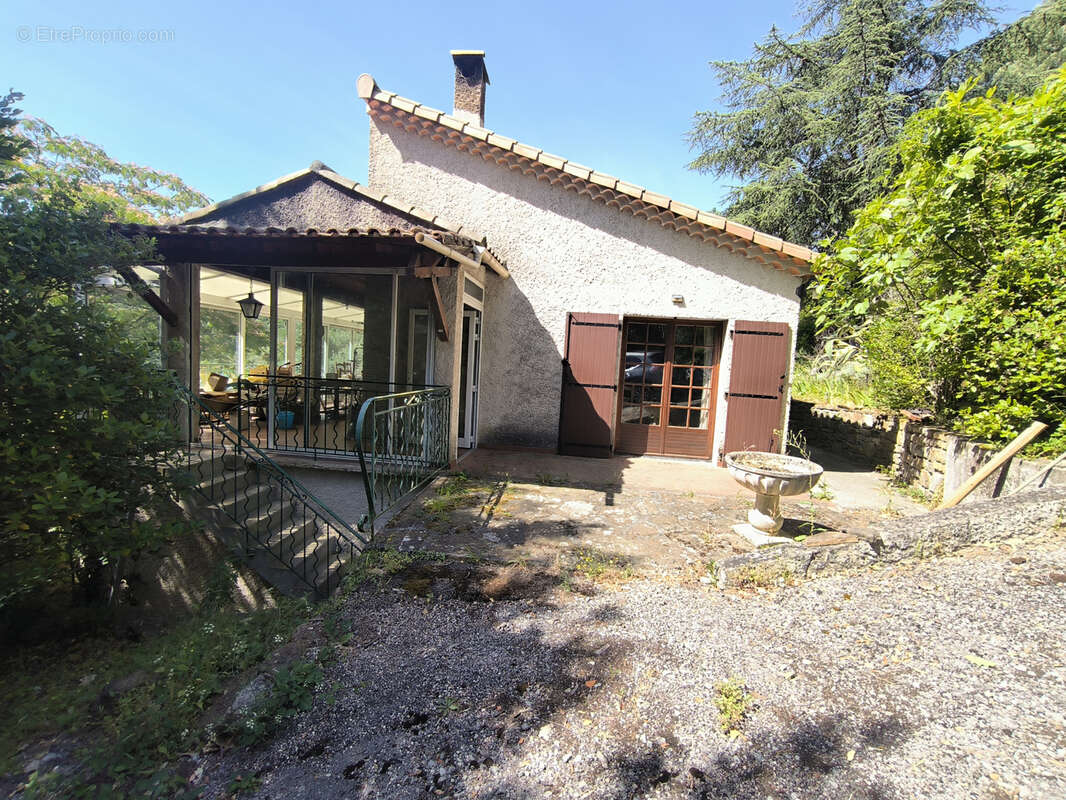 Maison à SAINT-JEAN-DU-PIN