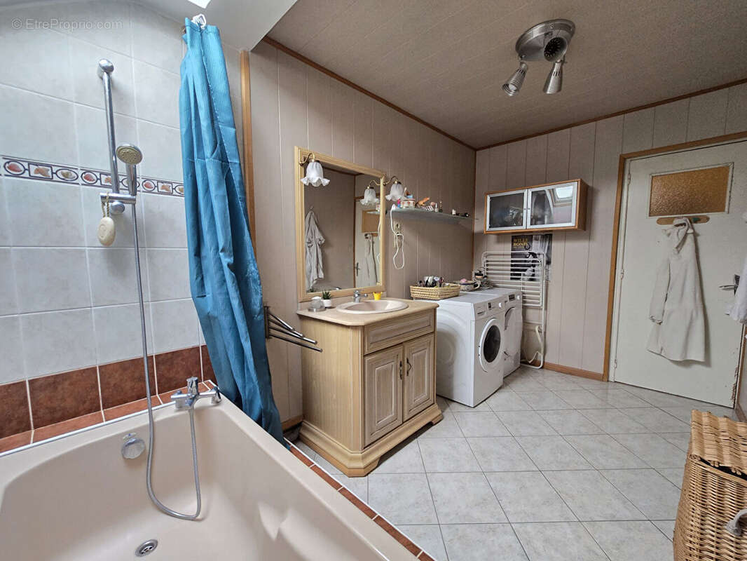 Appartement à LES HOPITAUX-NEUFS