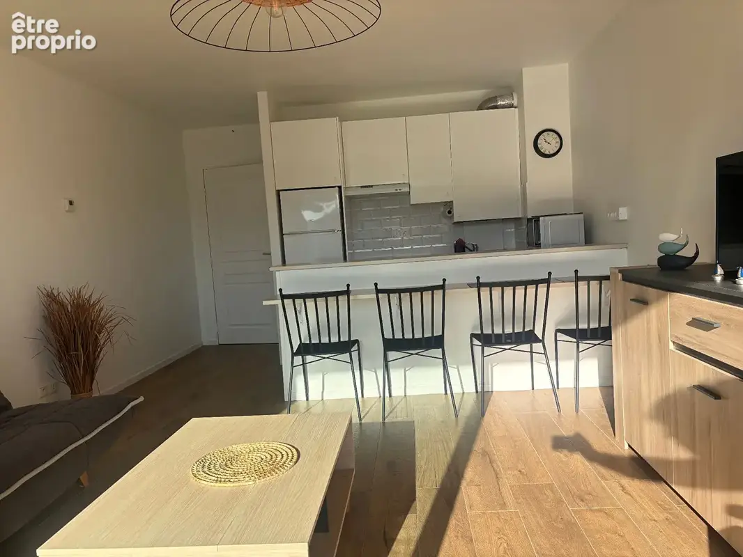 T2 équipé avec terrasse et superbe vue dégagée - photo 6