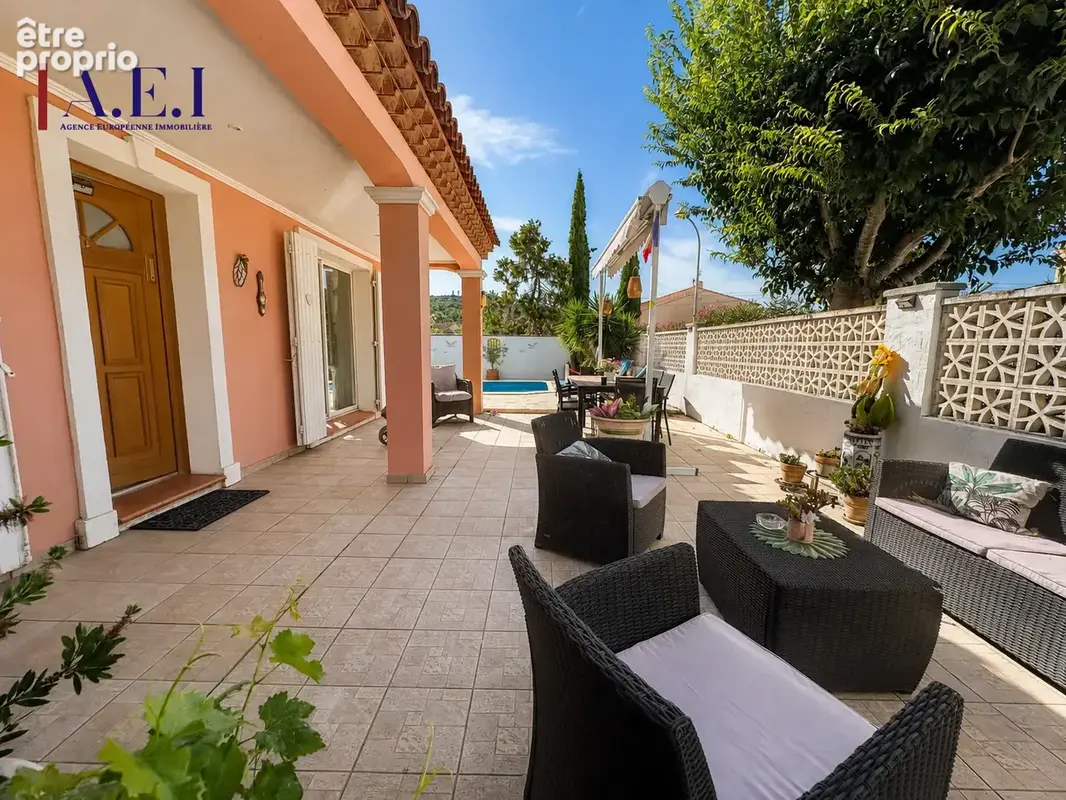Maison T4 avec piscine et garage - photo 3