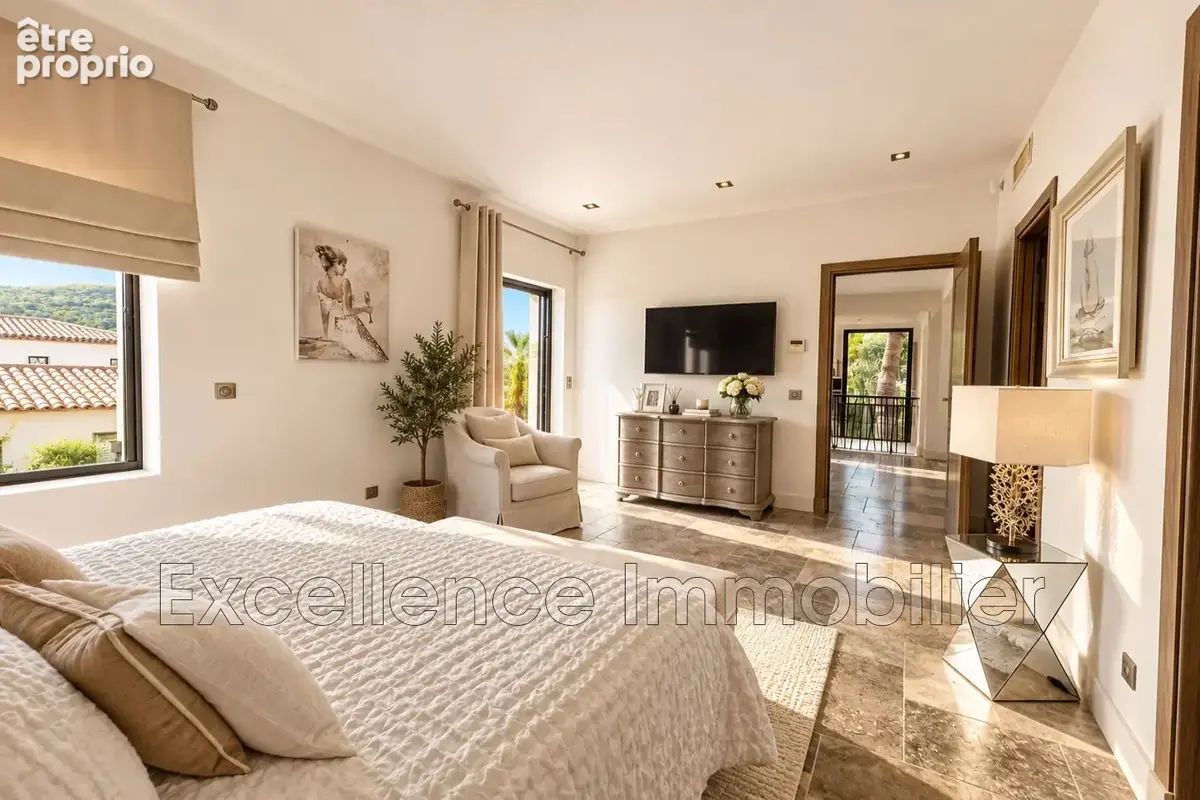 Maison 5 pièces 185 m² à vendre à Sainte-Maxime (83120) - photo 8