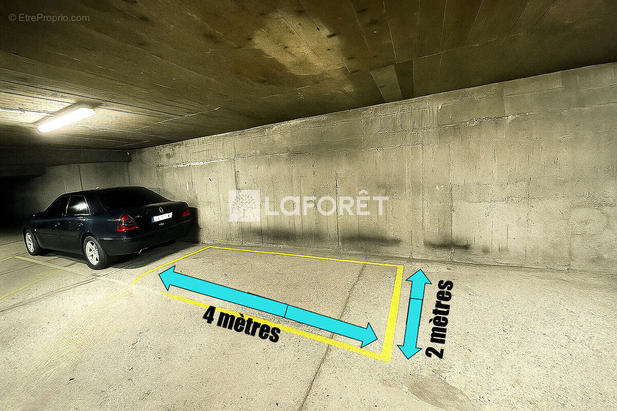 Parking à VITRY-SUR-SEINE